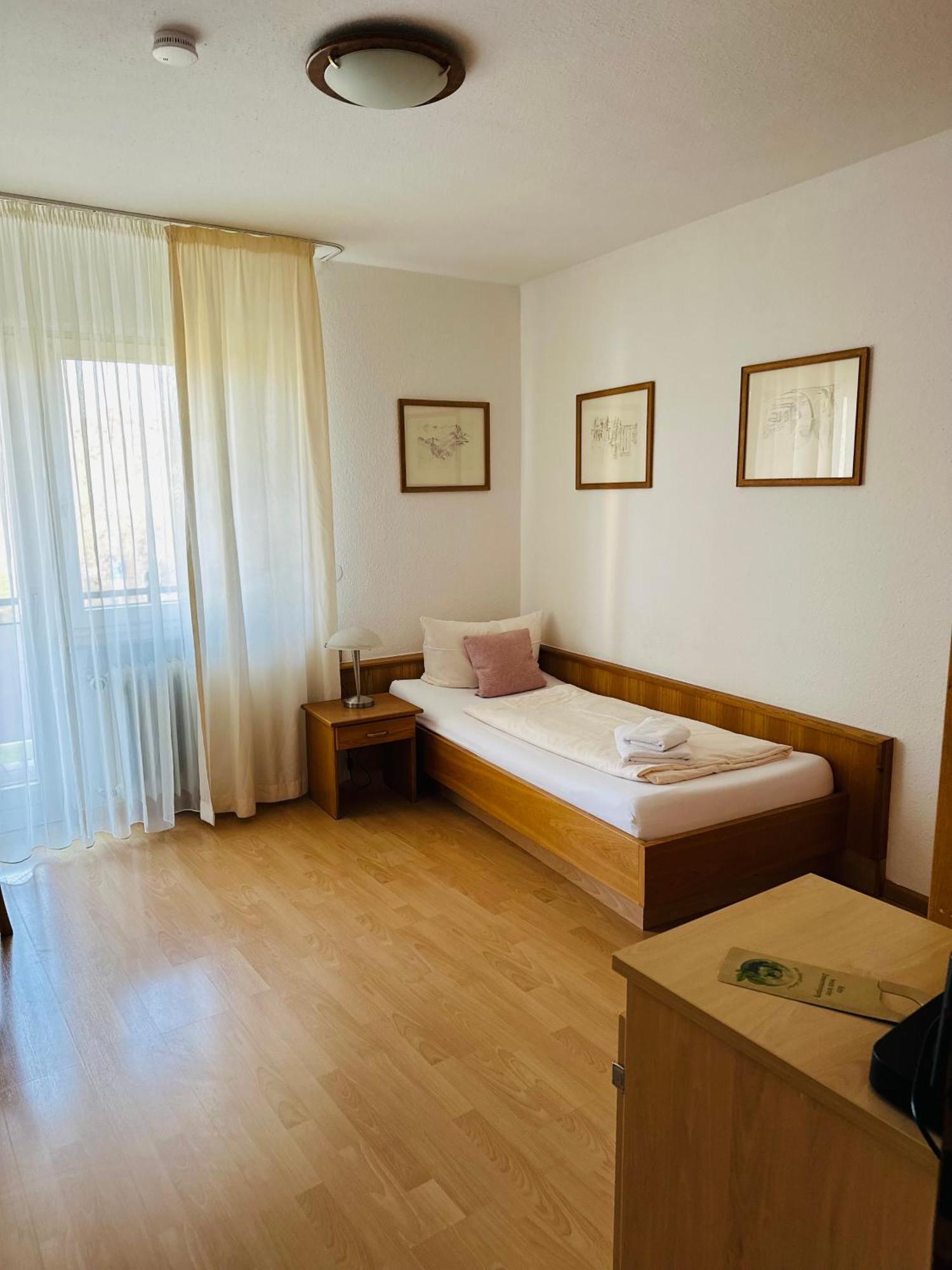 Hotel Hofmann Zur Muehle Бад Кроцинген Екстериор снимка